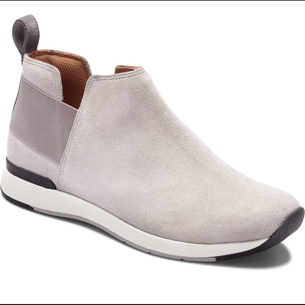 Vionic CeCe - Gray Suede